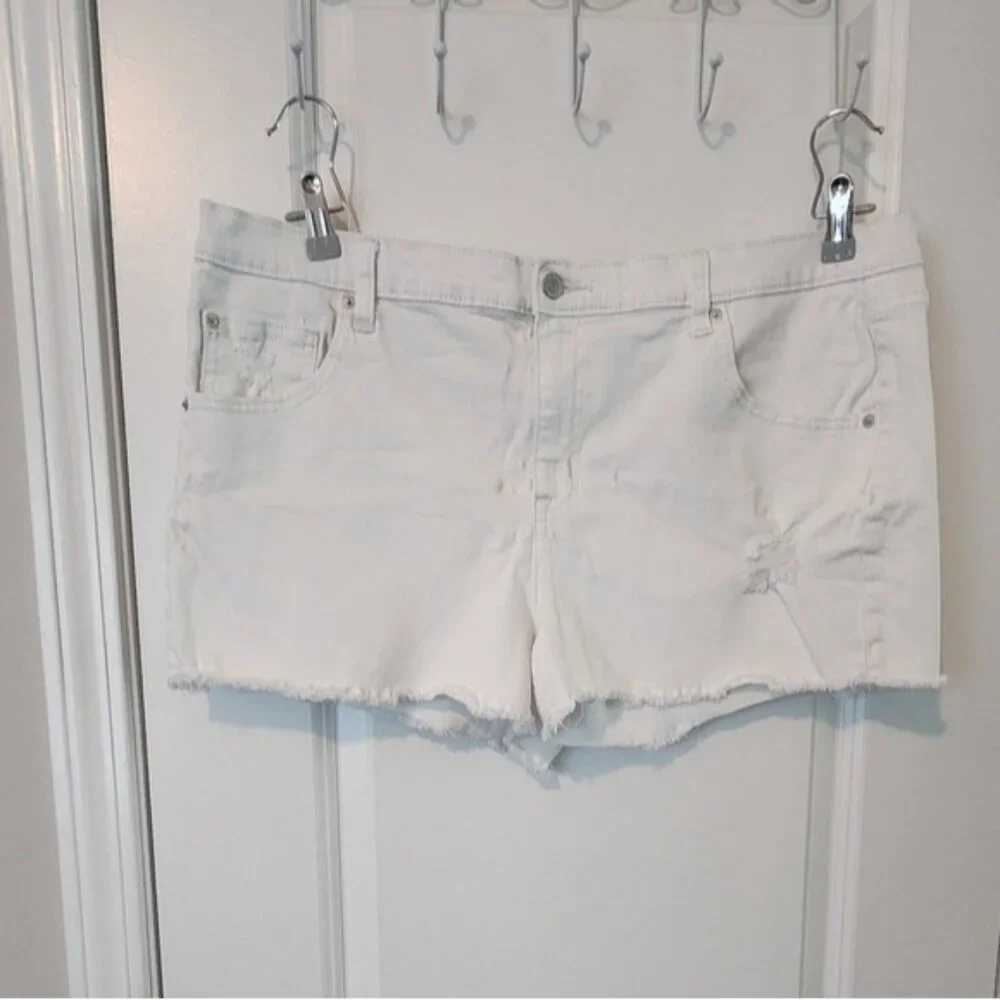 Mossimo Supply Co. Boyfriend Shorts Size 18 34